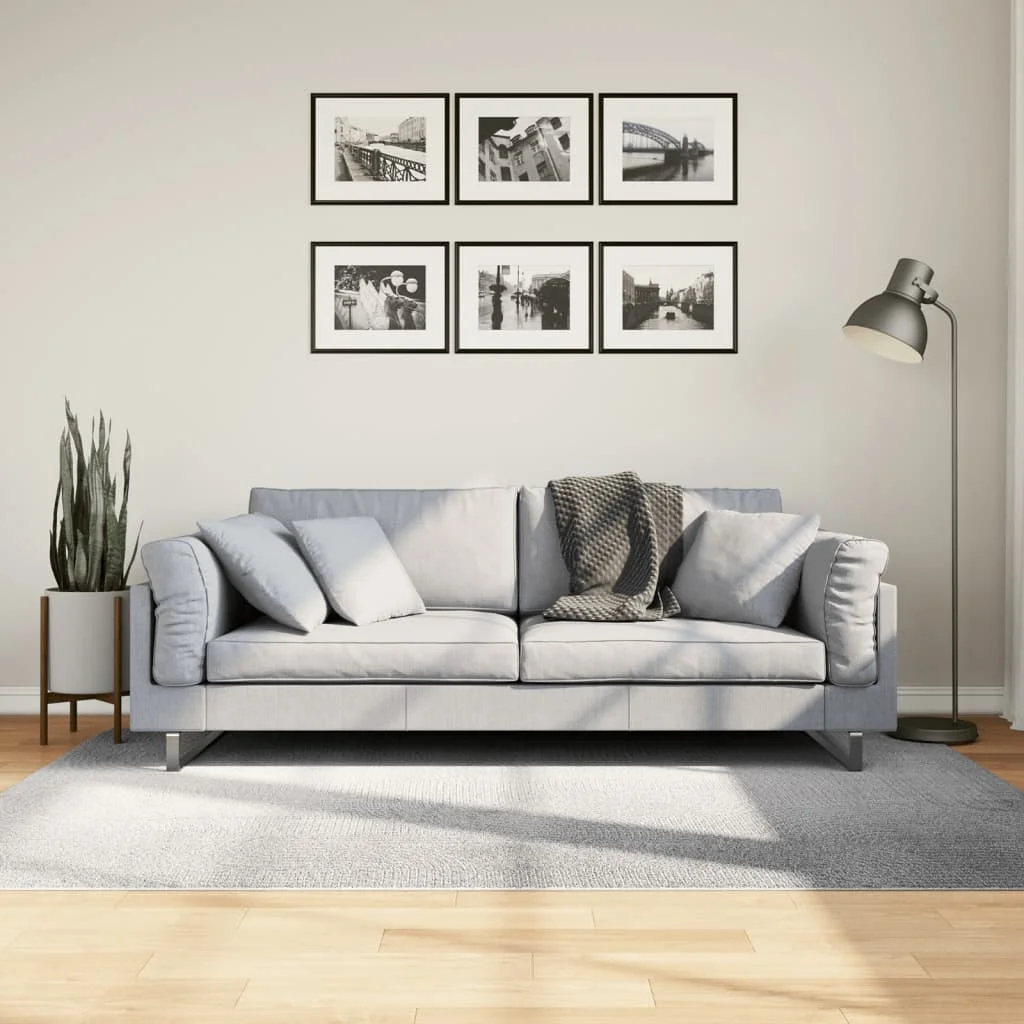 Koberec IZA krátky vlas škandinávsky vzhľad sivý 140x200 cm